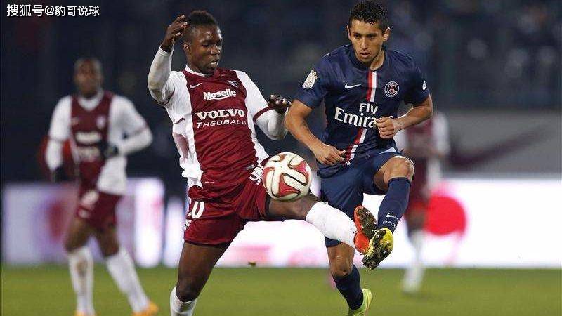  斯特拉斯堡门将超常发挥，多次扑救保住平局