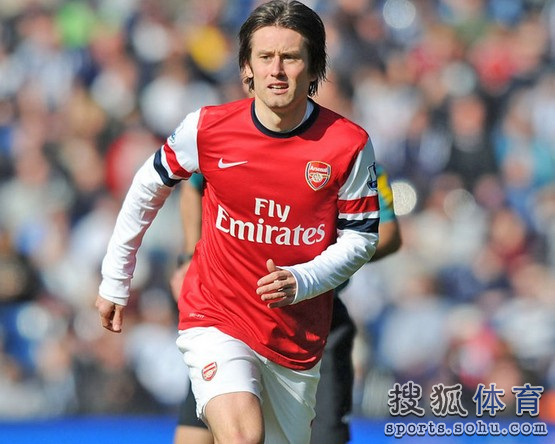  国际米兰轻取恩波利，恰尔汗奥卢世界波惊艳全场